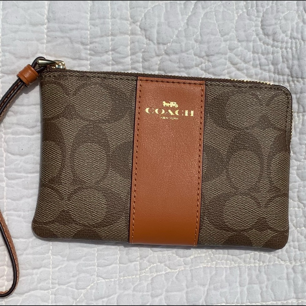 NWT Coach Wristlet